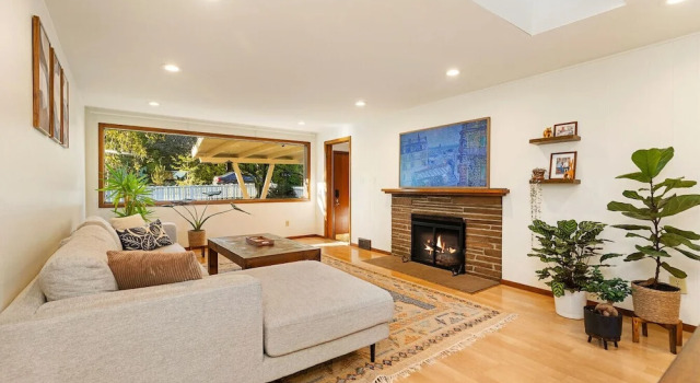 3BR Seattle Home w Spacious Yard Near Northgate, Réserver Maison de vacances Northgate Seattle