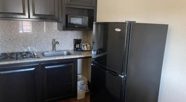 Шестиместный семейный люкс Riverside Inn & Suites Santa Cruz