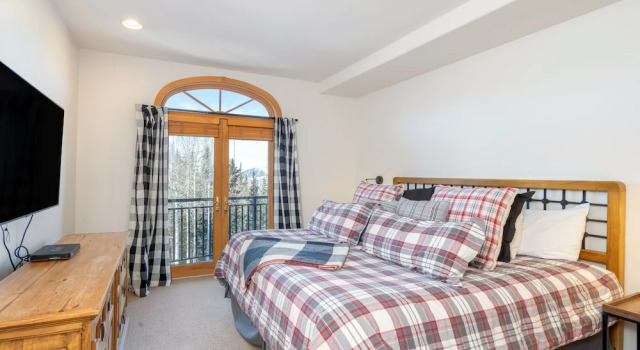 Bear Creek Lodge 408 4 Bedroom Condo by Alpine Lodging Telluride, Забронировать Отель Отели Telluride Ski 3 звезды, 3*
