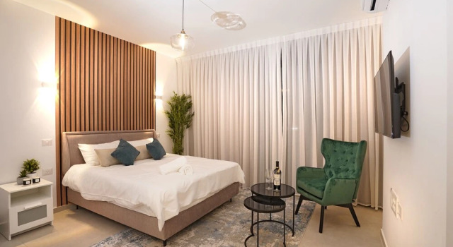 Hi - Yam SeaView Apartments & Suites