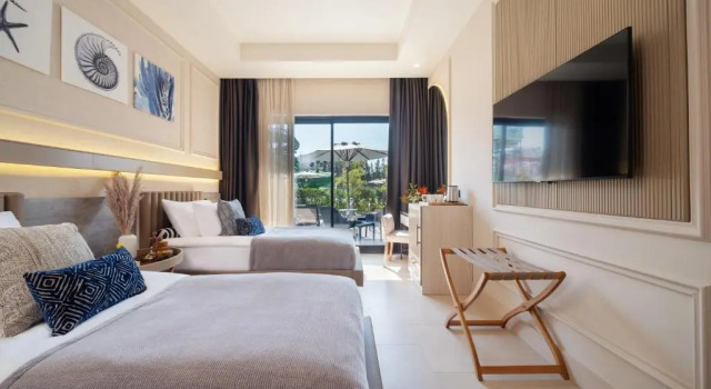 Номер Swim-Up Deluxe Liu Resorts