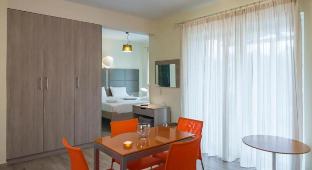 Venus Villa with Private Pool, 2min to the Beach, Забронировать Вилла Отели периферийной единицы Мессения с бассейном, Бассейн