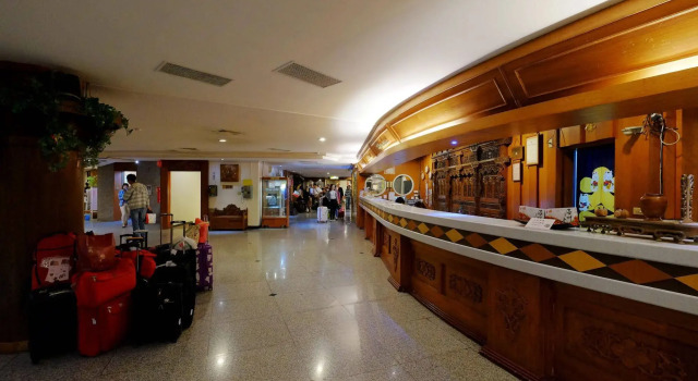 Yawan Spa Hotel