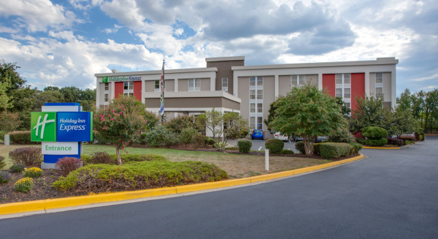 Holiday Inn Express Washington DC East - Andrews AFB by IHG