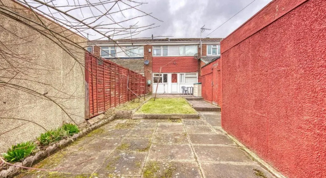 Contractor House near Birmingham City Centre HS2 BCU and ASTON University M6 Motorway Private Garden FREE Superfast WIFI, Забронировать Отель Отели Бирмингема с парковкой, рядом с Бирмингемский городской университет, Парковка