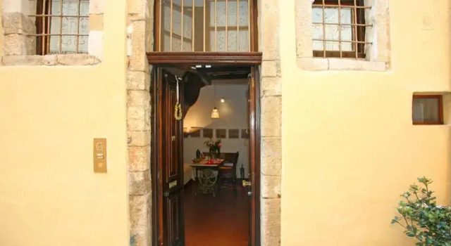 Myron House, Забронировать Отель Отели Ханья с парковкой, рядом с Археологический музей Ханьи, Парковка