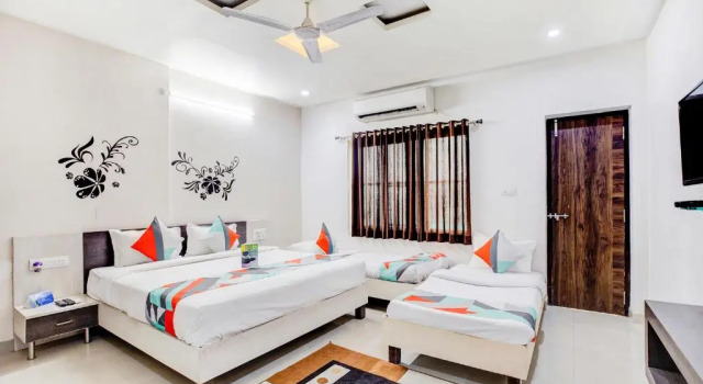 Номер Standard FabHotel Himanshi