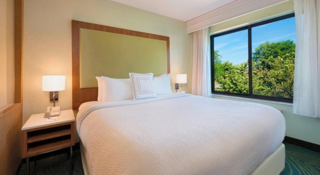 Двухместный люкс SpringHill Suites by Marriott Mishawaka-University Area