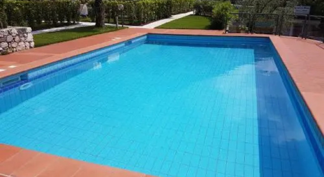 Appartamenti Albatros, Prenota Hotel Hotel a Veneto con piscina, Piscina
