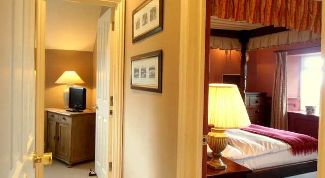 The Hunters Rest Inn, Book Hotel Hallatrow 