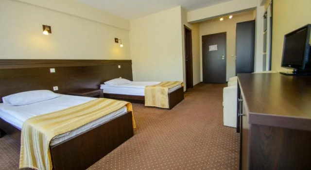 Hotel Restaurant Alesia, Varaa Hotelli Târgu-Mureş 