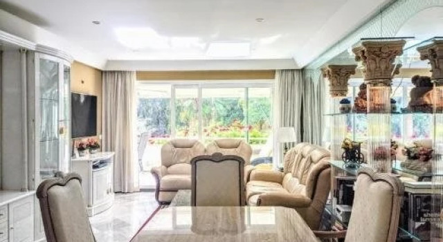 GRAN MARBELLA APARTMENTS by Coral Beach, Забронировать Апартаменты/квартира Отели Марбелья с бассейном, рядом с Пляж Фонтанилла, Бассейн
