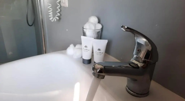 Bergamo GuestHouse - Self Check-in, Rezervați Hotel Curno Lombardia