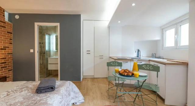 CHARMANT STUDIO RENOVÉ 150m DE MONACO, Rezervați Apartament Monaco Tiree Island, aproape de Grimaldi Forum Monaco