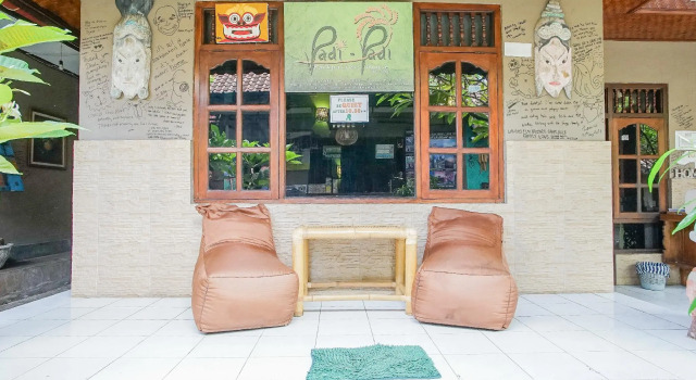 Padi-Padi Hostel & Bar