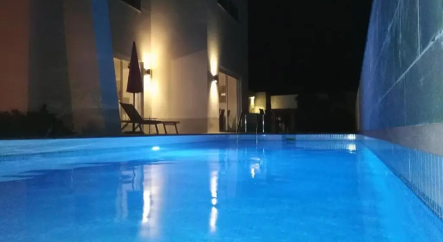 Вилла Deluxe VillasRoyale Trespalomas - An Iconic Villa for Elevated Getaways