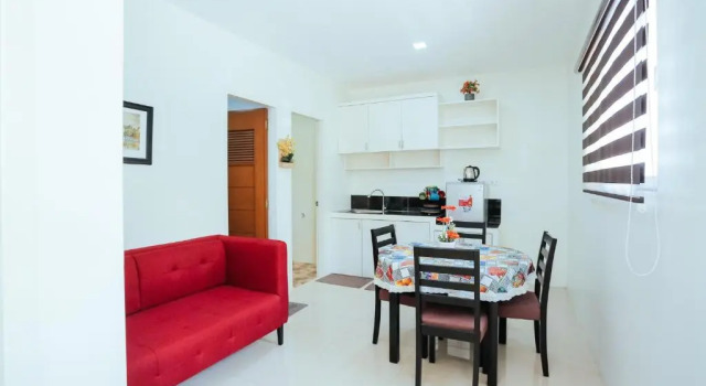 Апартаменты LJENJ Apartelle near Clark Airport