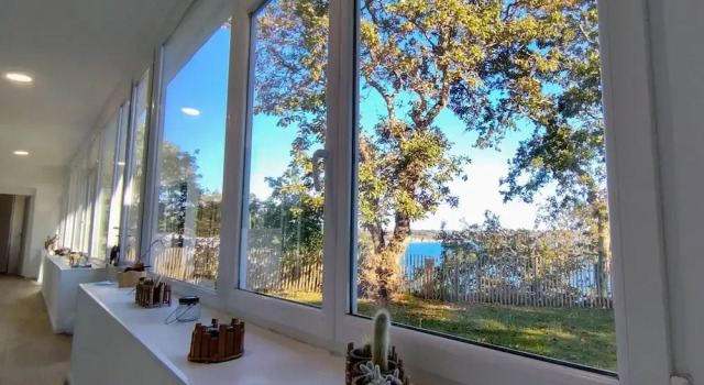 Коттедж Superb Villa With sea View Near the Beach