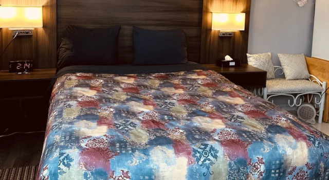 Студия Lakeview Motel & Cottage