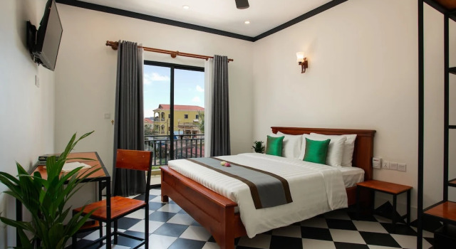 Двухместный номер Deluxe с балконом Noni Tree Hostel