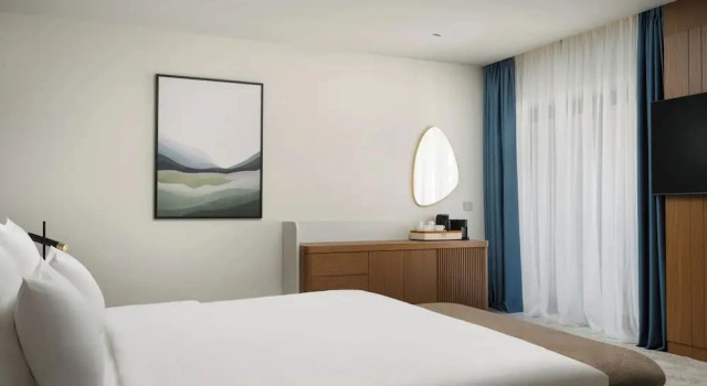 Номер Superior с балконом Mövenpick Hotel & Residences Teuta Kotor Bay