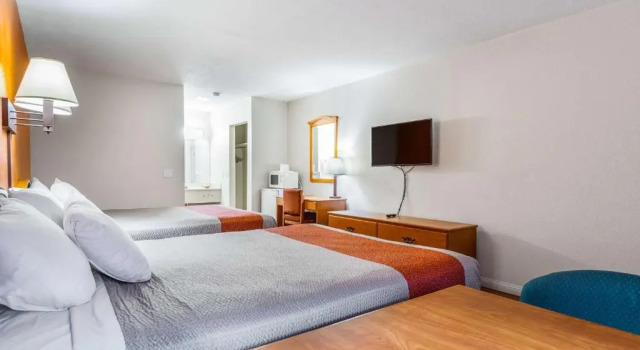 Четырёхместный номер Deluxe Motel 6-San Diego, CA - Southbay