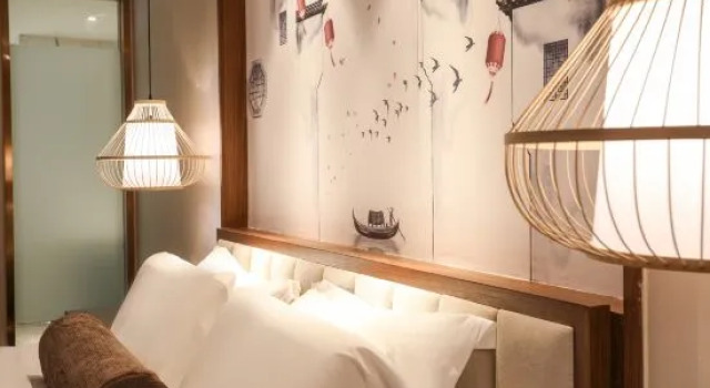 Люкс Deluxe Jiuyuan Hotel (Urumqi High-speed Railway Station)