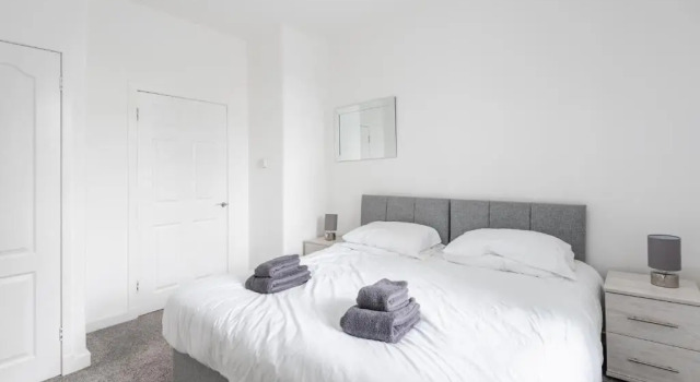 Hilltown Apartment, Забронировать Апартаменты/квартира Отели Ангус с парковкой, Парковка