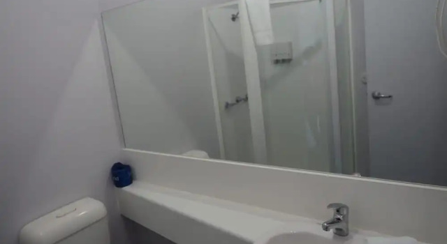 Номер Economy Waterfront Lodge Motel