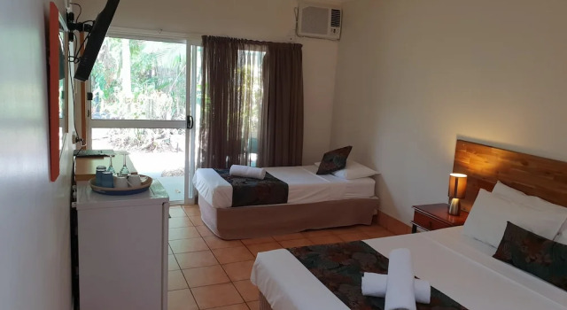 Двухместный номер Comfort с красивым видом из окна Rainforest Motel, Mission Beach