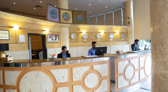Crown Palace Hotel Ajman, Varaa Hotelli Ajman Arabiemiirikunnat