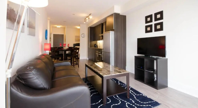 Royal Stays Furnished Apartments - Missisauga City Centre, Varaa Huoneisto Mississauga 