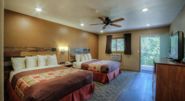 Четырёхместный номер Standard Powder House Lodge