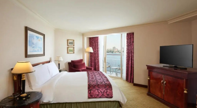 Люкс Family Connecting с видом на реку Нил Hilton Cairo Grand Nile