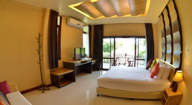 Номер Deluxe с балконом Palm Leaf Resort Koh Tao