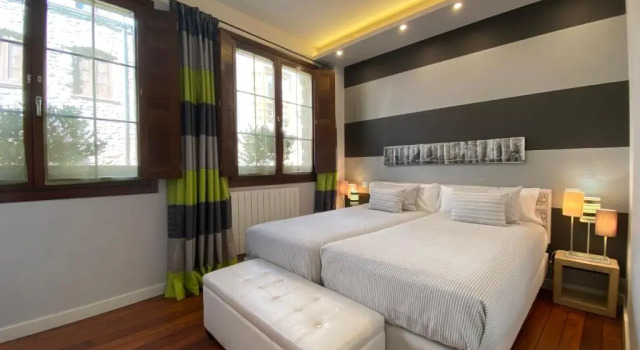 Апартаменты Standard Apartamentos Turísticos Ezcaray