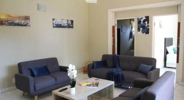 Вилла 3 on 5: Houghton 3 Bedroom Home