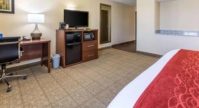 Двухместный люкс Comfort Inn Waukesha - Milwaukee West