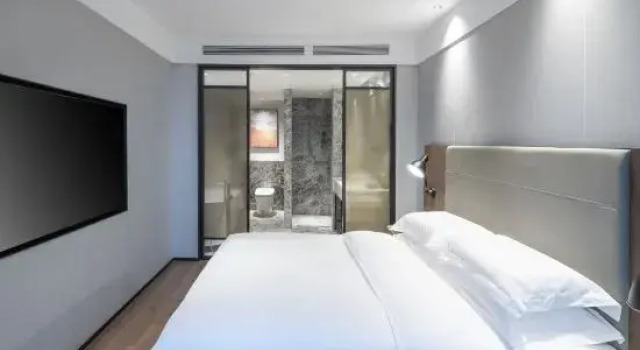 Люкс Executive Hangzhou Yuhang Ramada