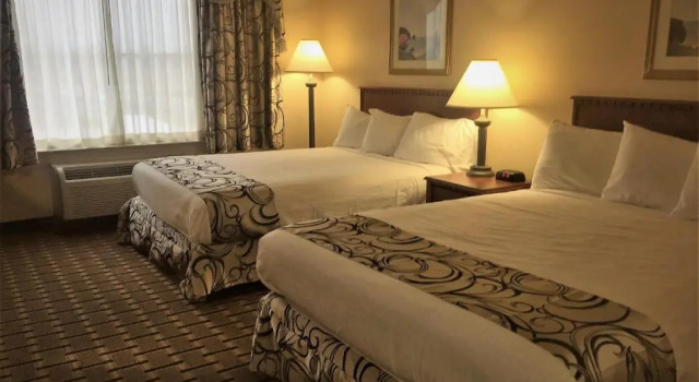 Четырёхместный номер Standard Baymont by Wyndham Waterford/Burlington WI