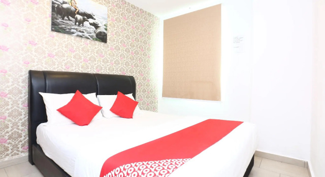 Двухместный номер Deluxe OYO 718 MR J Hotel Wakaf Che Yeh 1
