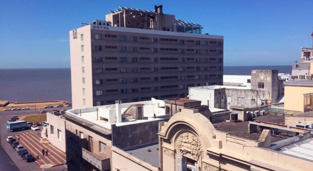 Circus Hostel&Hotel Montevideo, Reserva ahora Hotel Montevideo Montevideo
