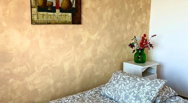 Căsuța din livezi, Prenota Hotel Cacica Suceava