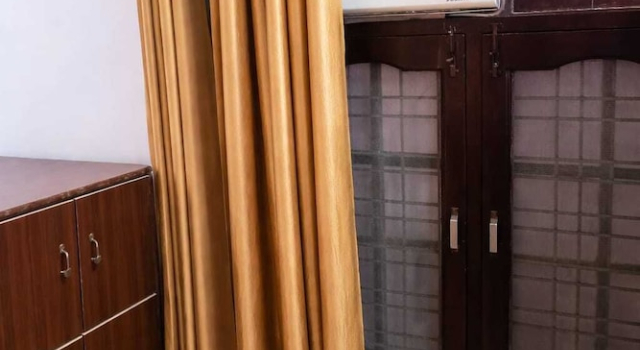 Кровать в общем номере V4Y Hotel 4U Tapovan Rishikesh