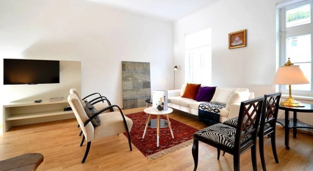 Vienna Residence Bright Apartment for 2 in Central but Quiet Location