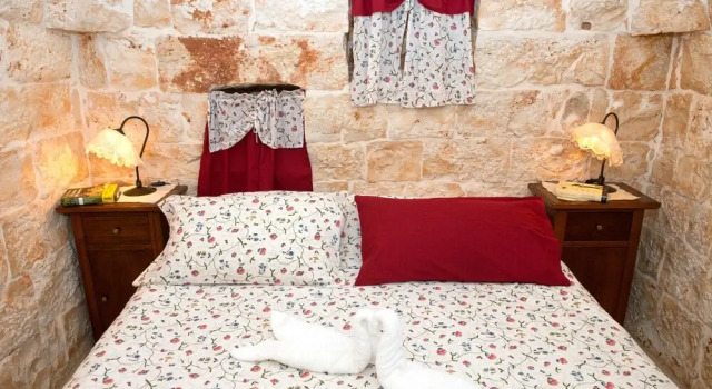 Trullo Bello, Book Hotel Hotels in Murgia with Parking, Parking
