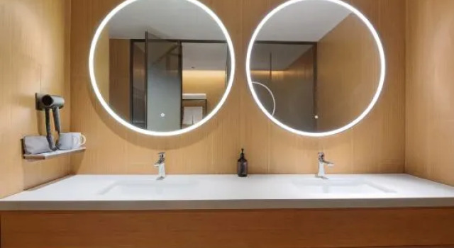 Люкс Deluxe All Seasons Hotel (Chongqing Happy Valley Longhu Lijiatian Street)