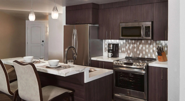 Шестиместный люкс с 3 комнатами Hilton Grand Vacations at MarBrisa