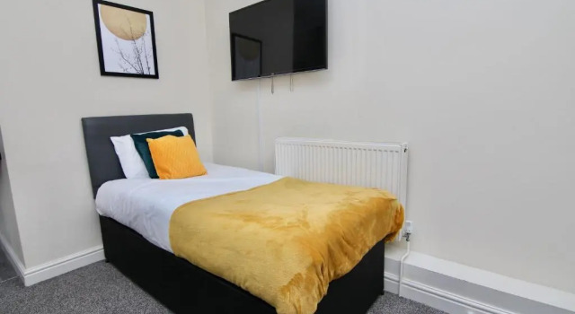 Cute Studio 4 mins Walk To Planet Ice, Sleeps 3, Varaa Hotelli Coventry West Midlands