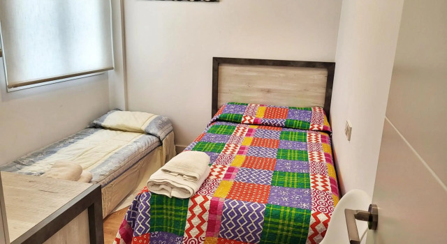 Poeta 2 Bedroom Apartment, Забронировать Апартаменты/квартира Апартаменты Фуэнхирола, рядом с Salon Varietes Theatre, Апартаменты/квартира